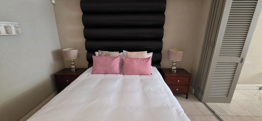 To Let 1 Bedroom Property for Rent in Foreshore Western Cape